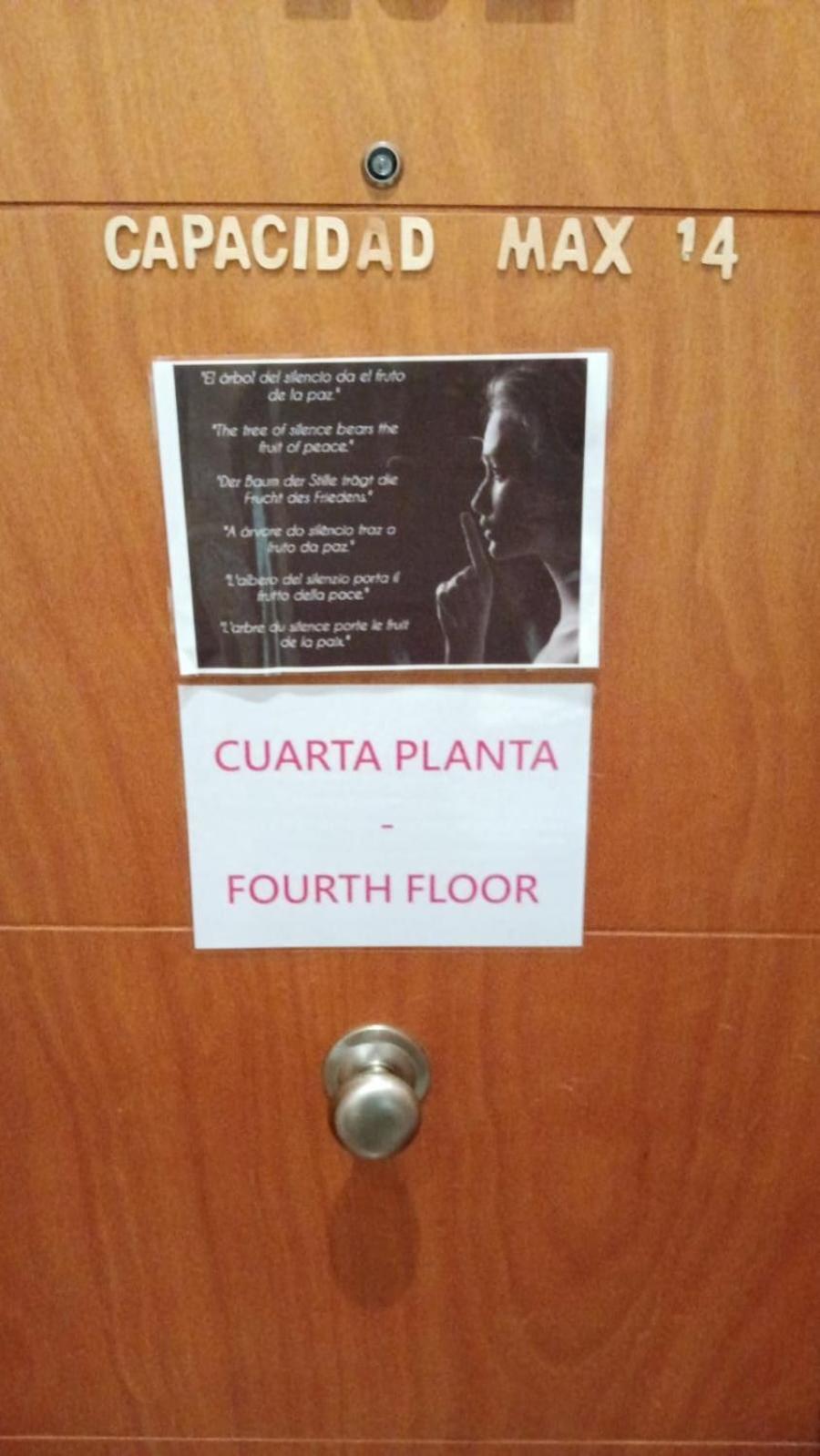 Albergue -Wifi- O Apartamento -No Wifi- Camino Santiago Porrino - En Pleno Centro - City Centre エクステリア 写真