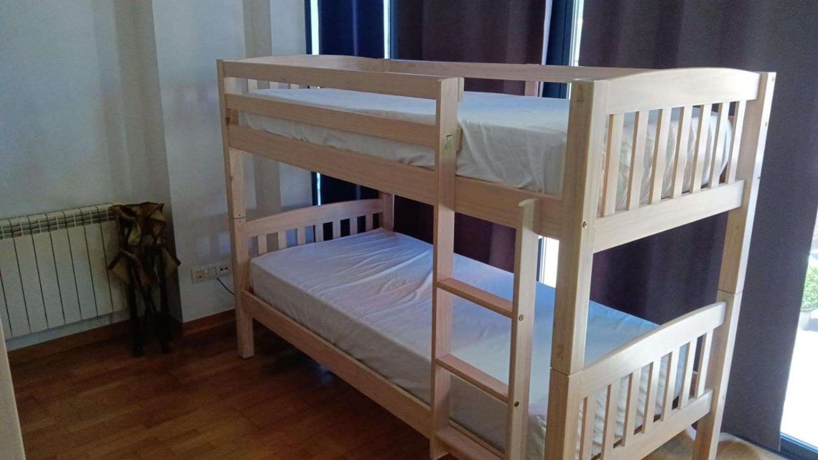 Albergue -Wifi- O Apartamento -No Wifi- Camino Santiago Porrino - En Pleno Centro - City Centre エクステリア 写真