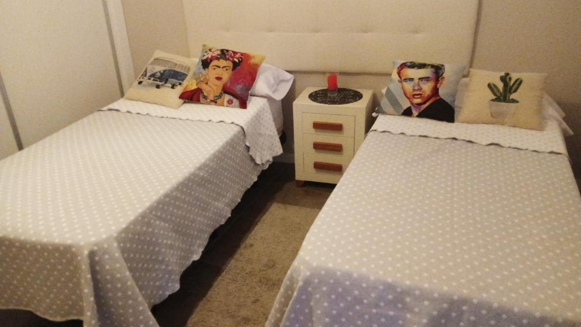 Albergue -Wifi- O Apartamento -No Wifi- Camino Santiago Porrino - En Pleno Centro - City Centre エクステリア 写真