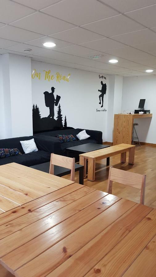 Albergue -Wifi- O Apartamento -No Wifi- Camino Santiago Porrino - En Pleno Centro - City Centre エクステリア 写真