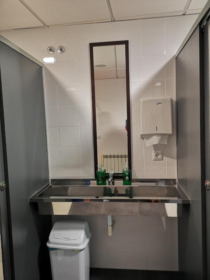 Albergue -Wifi- O Apartamento -No Wifi- Camino Santiago Porrino - En Pleno Centro - City Centre エクステリア 写真